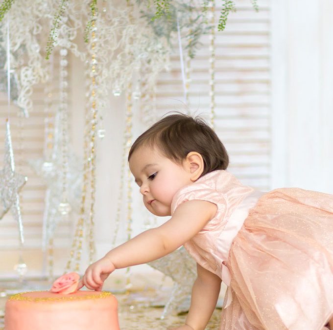Baby Girl Cake Smash Photography Pricing Thornhill